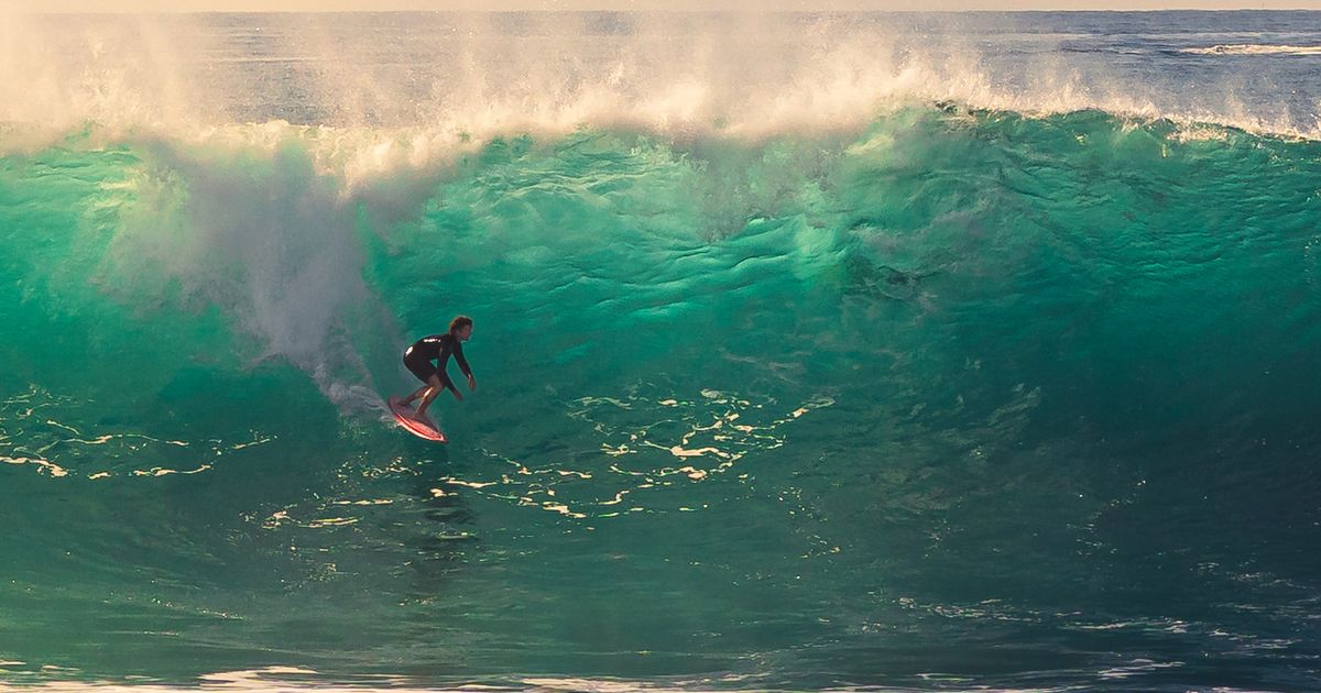 Storm creates huge waves and dangerous currents at southern California beaches
