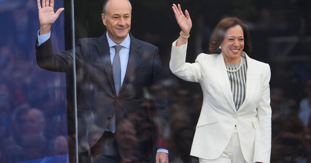 Deputies respond to trespasser reported at ex-Vice President Kamala Harris’ Malibu home