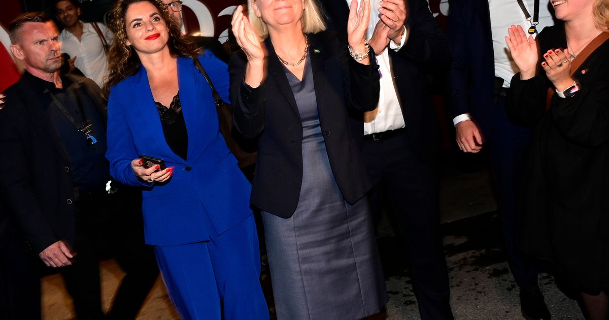 Sweden may wait long for a new government as the opposition has a narrow lead in a tight election