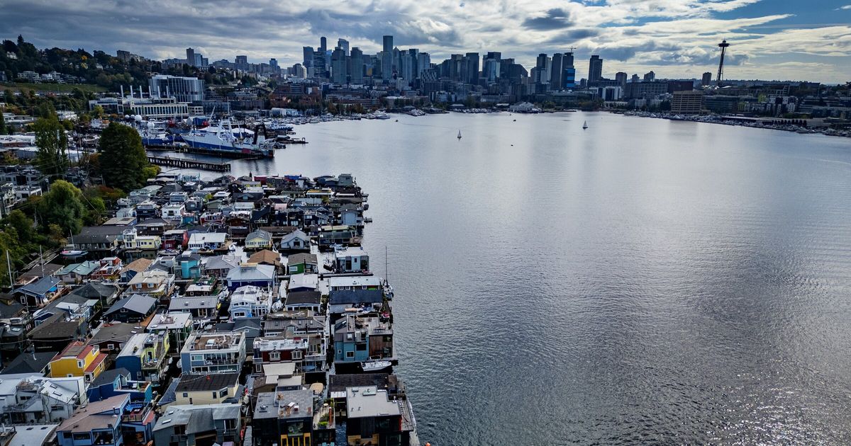 Seattle's storied (and sometimes sinking) floating homes evolve