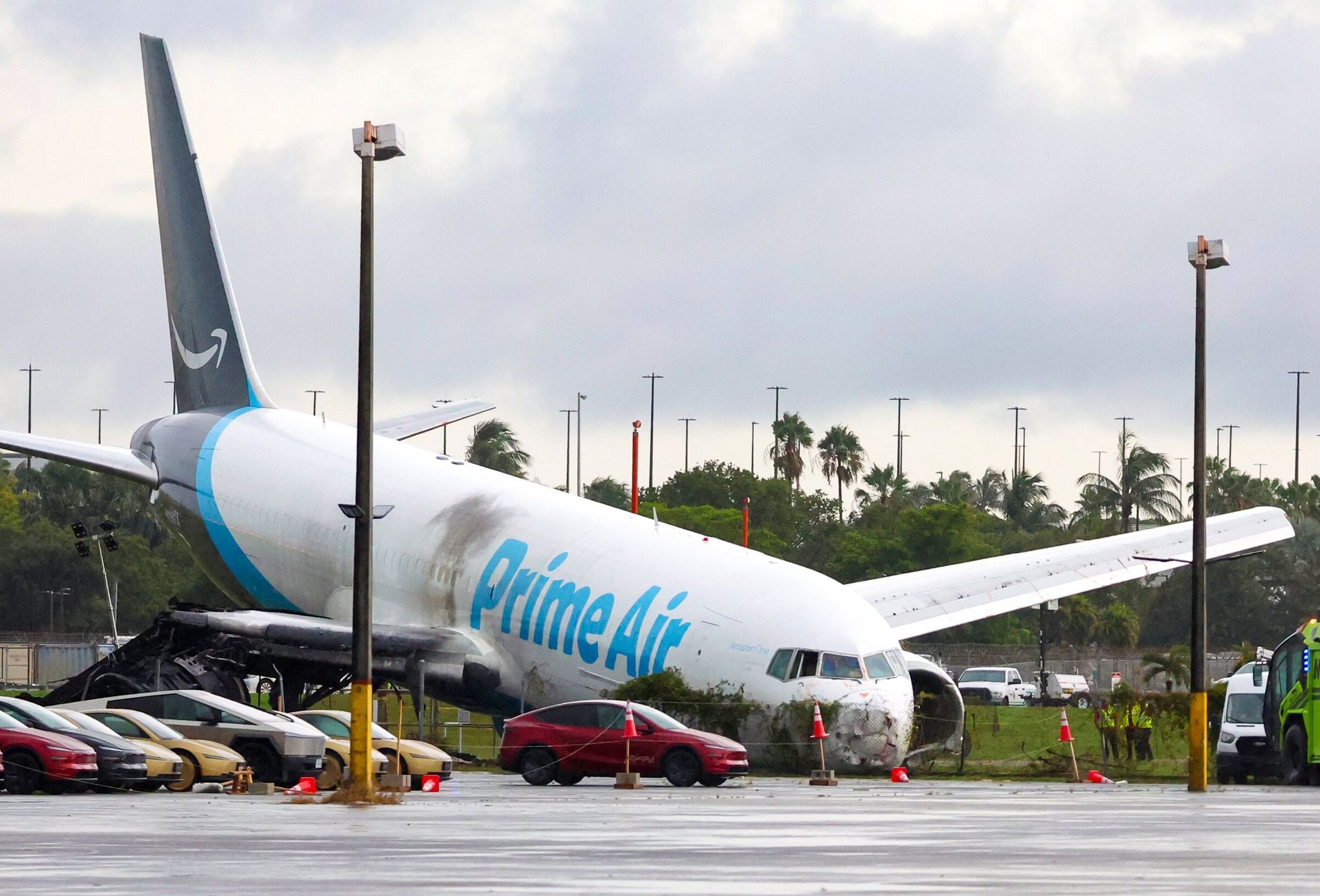 Amazon Air Logistics Disruption | Miami Hub Shutdown Impacts FBA Sellers 8-12% Shipping Delays