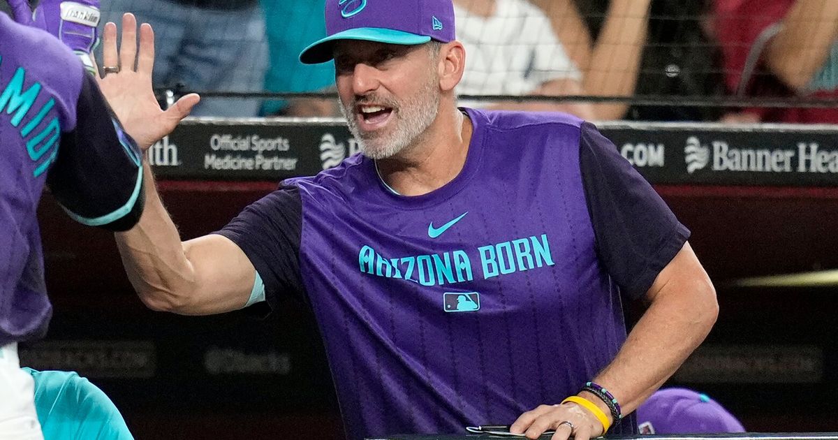 Torey Lovullo, candidate for Mariners’ next manager, reportedly staying put