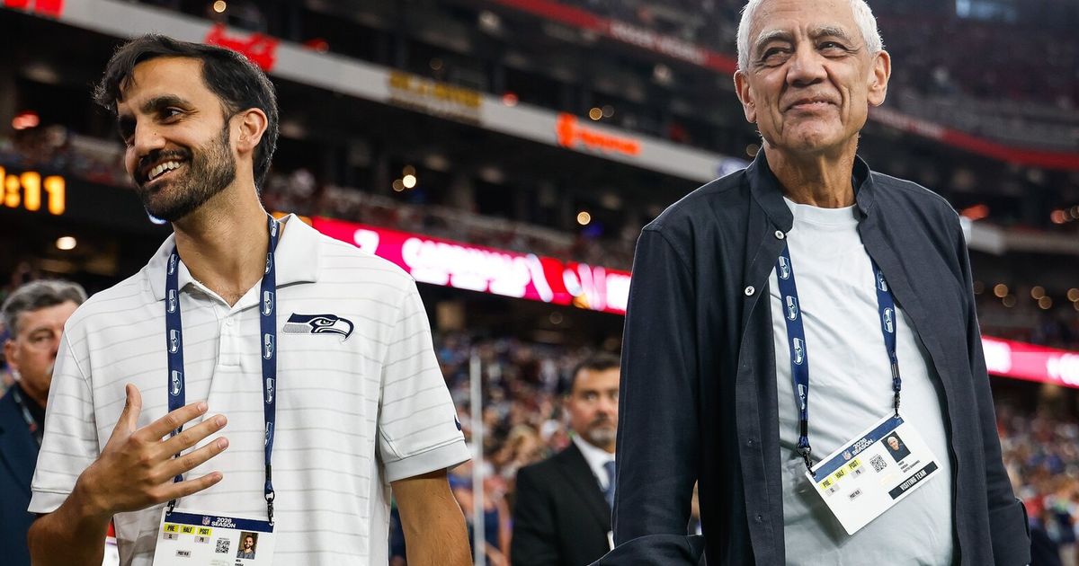 Seahawks’ Vinod Khosla discusses Lumen Field and AI in Axios interview