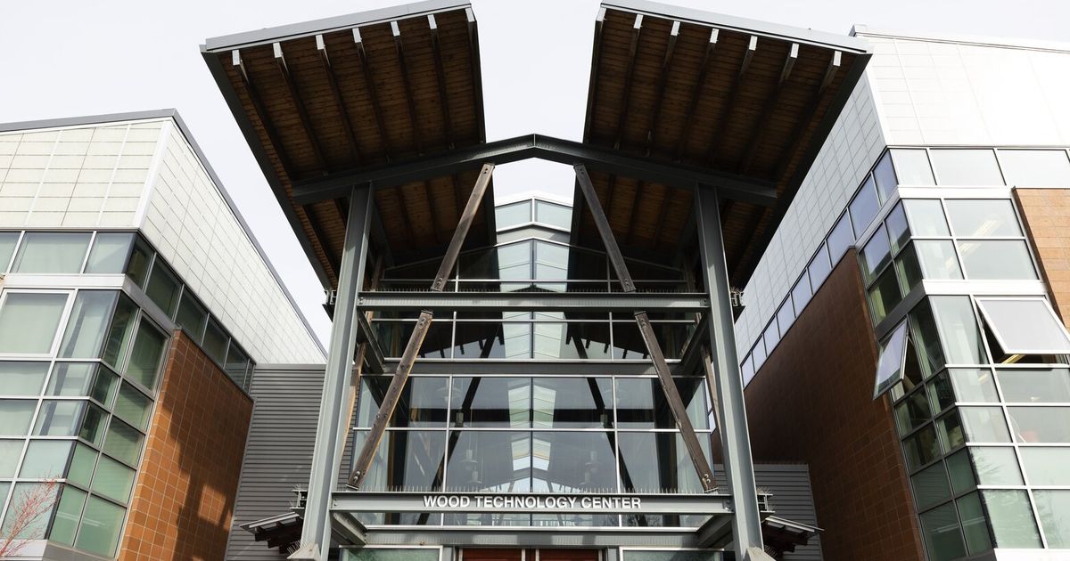 Washingtonians more likely to attend college during economic downturns