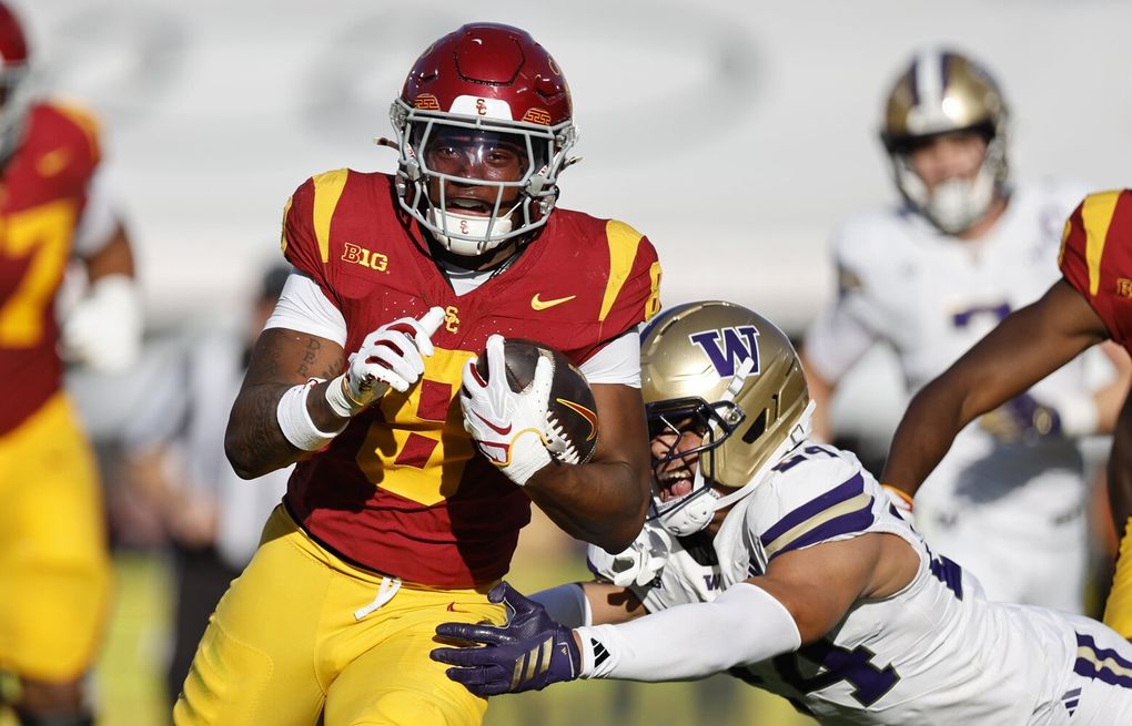 Photos: UW takes on USC