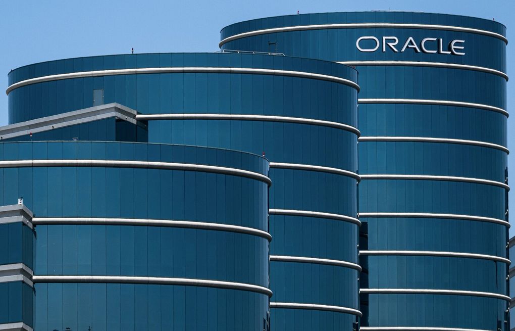 Oracle moves gas by trucks to avoid data center power delays