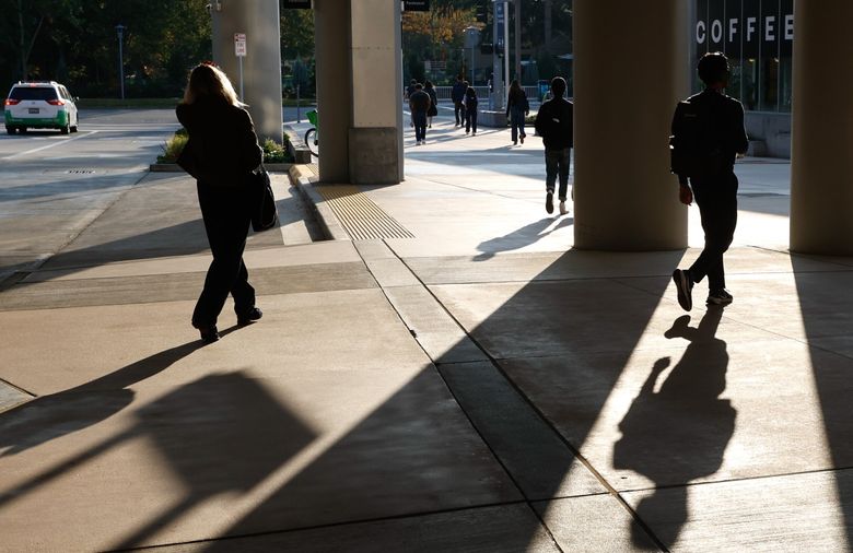US Tech Worker Green Card Ban | Reshapes India-US Talent Flow & E-Commerce Operations
