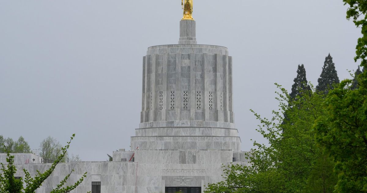 Progressive groups, unions announce wealth tax initiative aimed at 2028 Oregon ballot