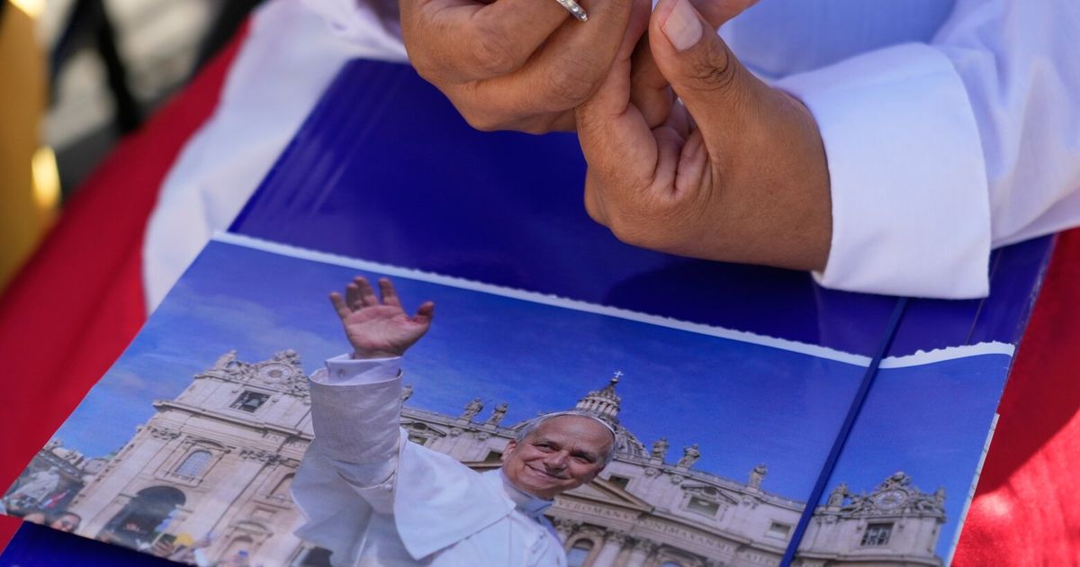 Pope Leo XIV has lung cancer called adenocarcinoma. Here’s what that means