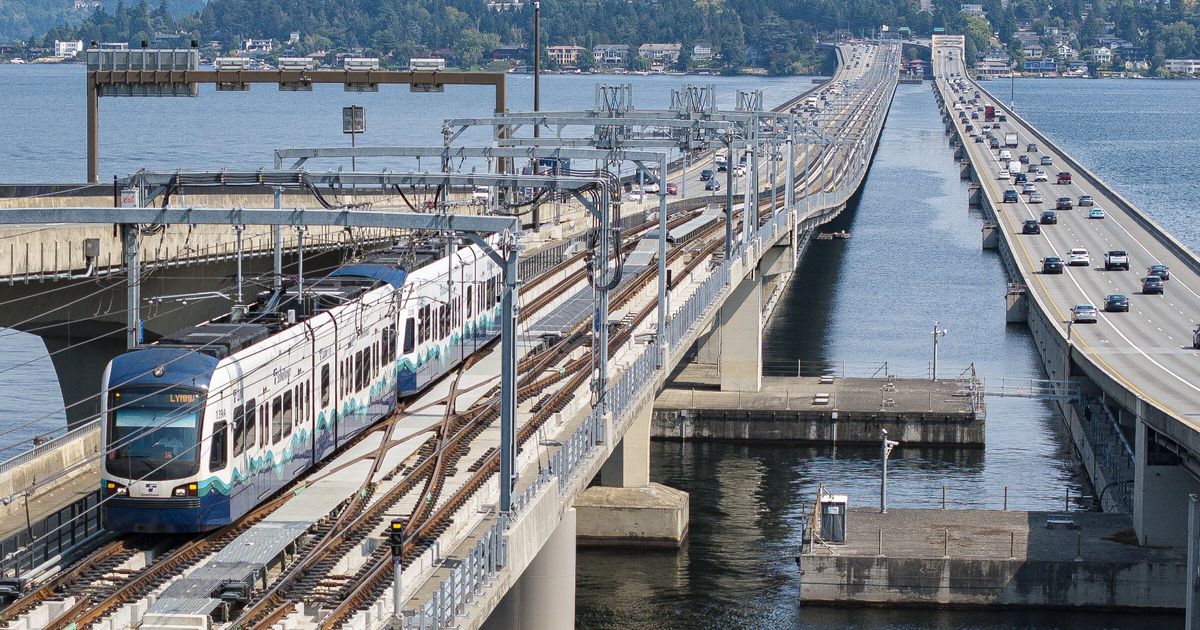 Light rail, I-405 closures to make Eastside travel harder this weekend
