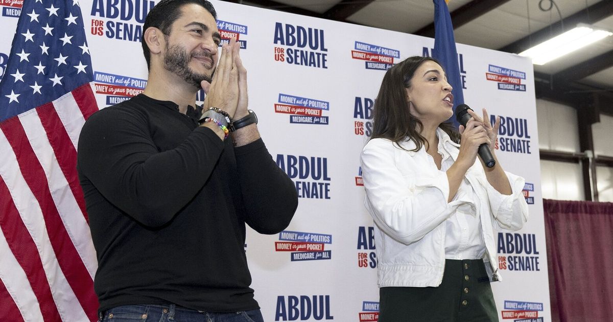 Ocasio-Cortez transfers $1 million to help El-Sayed in final sprint in Michigan
