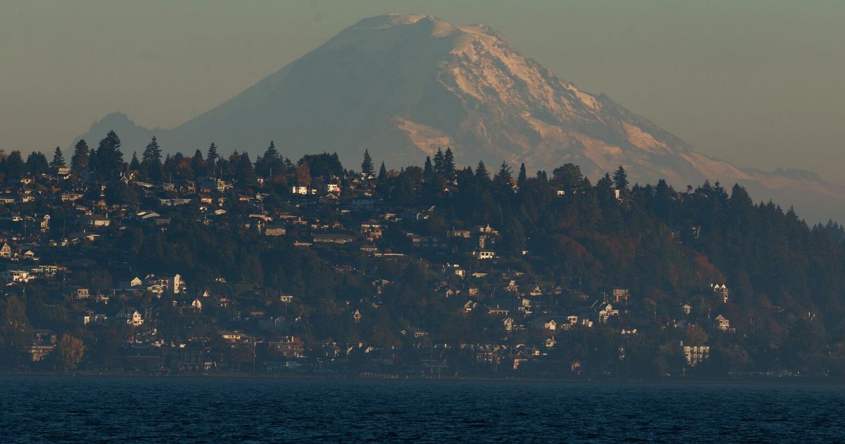 Seattle weather: Another warm day before cooldown over the weekend