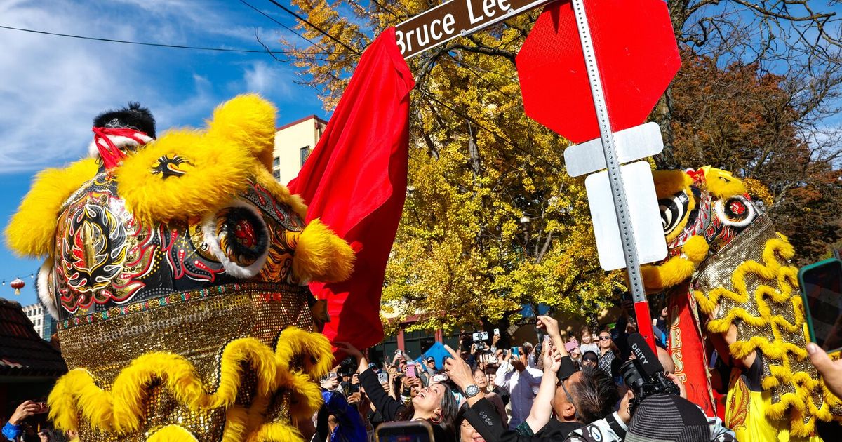 Bruce Lee Way unveiled in Seattle’s Chinatown International District ...