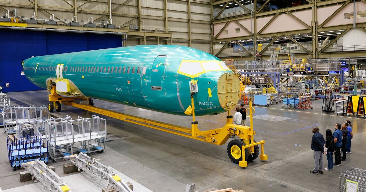 Boeing 737 MAX 10 lands long-awaited FAA certification