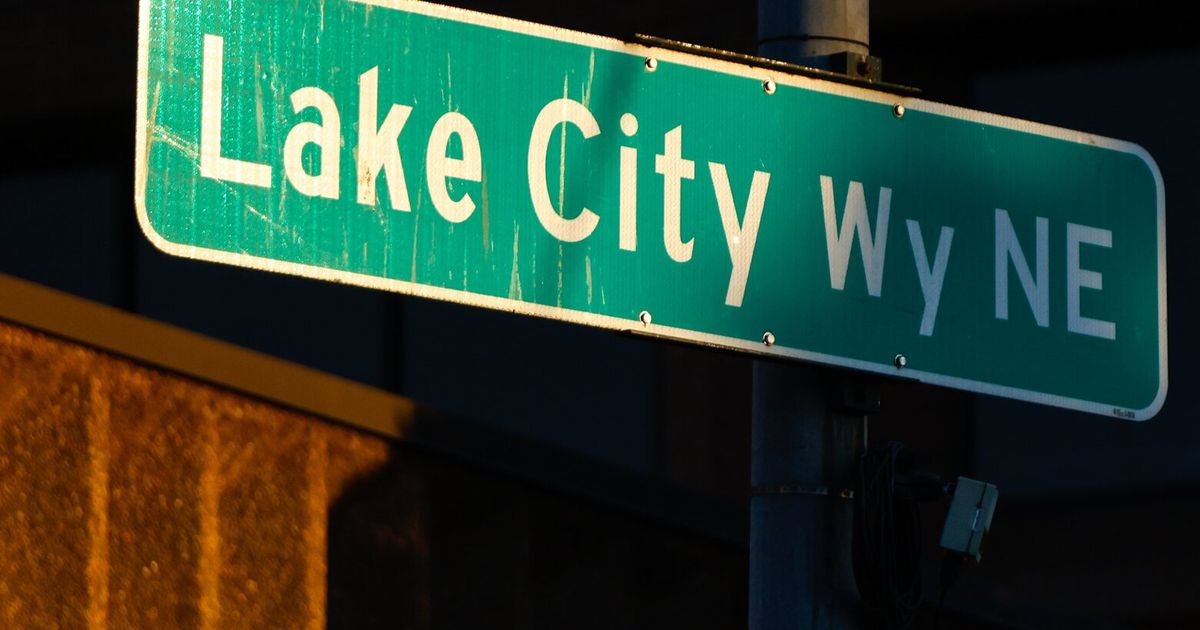 As Lake City edges toward the brink, residents fight to pull it back