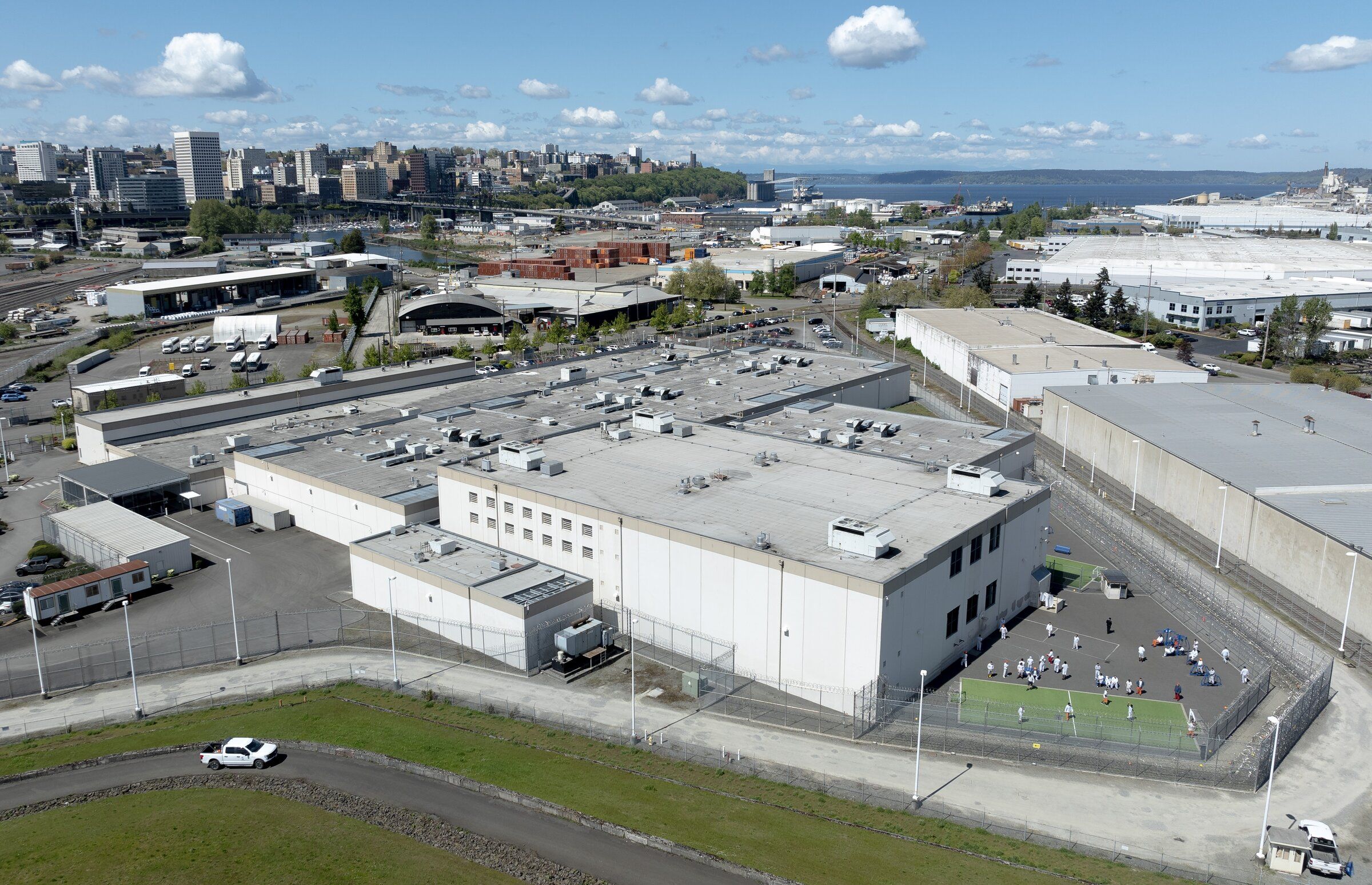The Northwest ICE Processing Center in Tacoma. (Nick Wagner / The Seattle Times. 2025)
