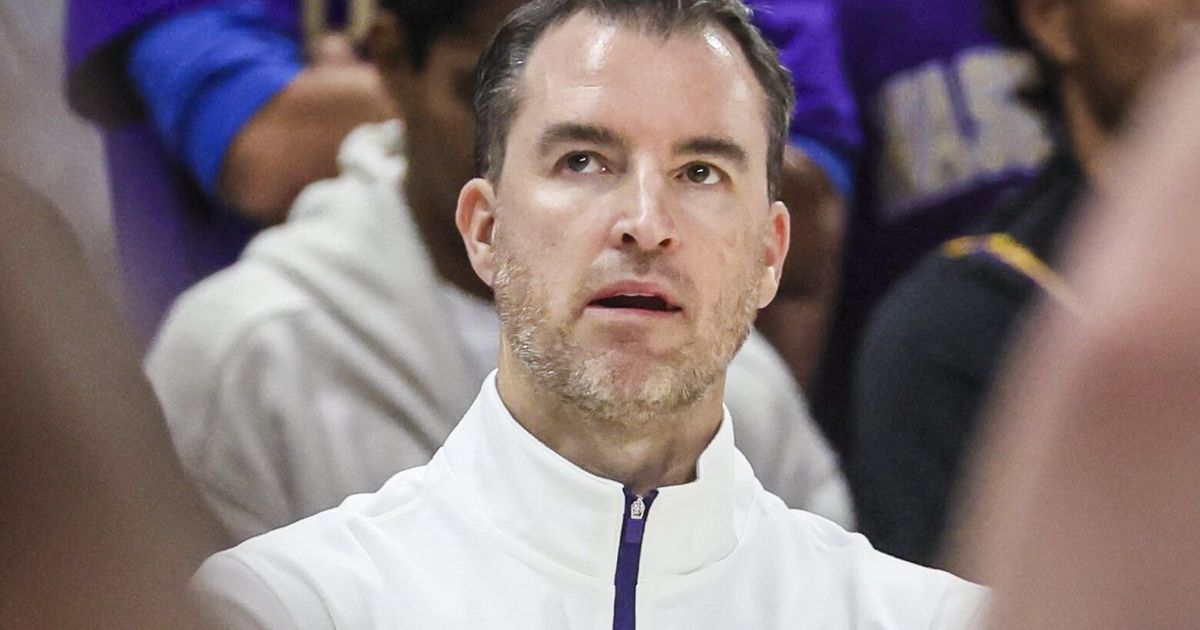 Washington Huskies men enter season last in Big Ten in NIL spending