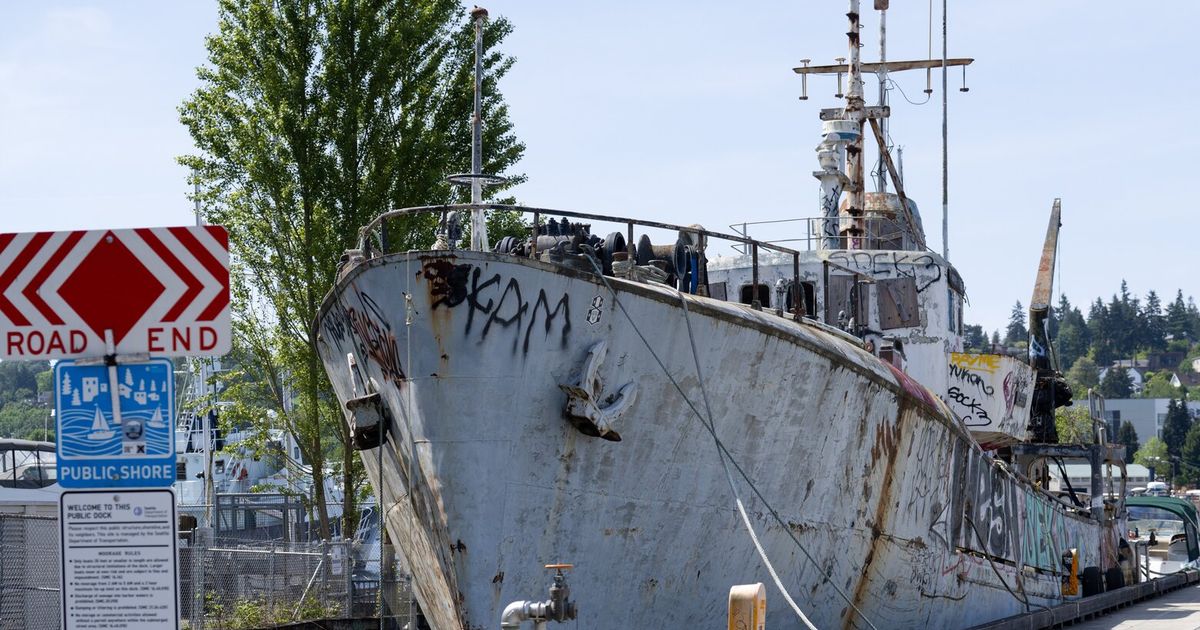 Abandoned Ballard boat in state custody may be removed by year end