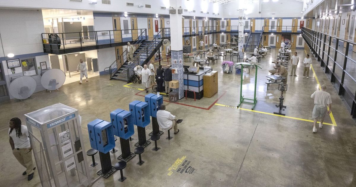 Jury awards $52M to people who got tuberculosis in WA prisons