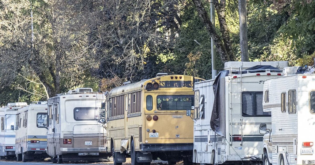 Seattle RV permit plan nears reality even as Mayor Wilson weighs veto