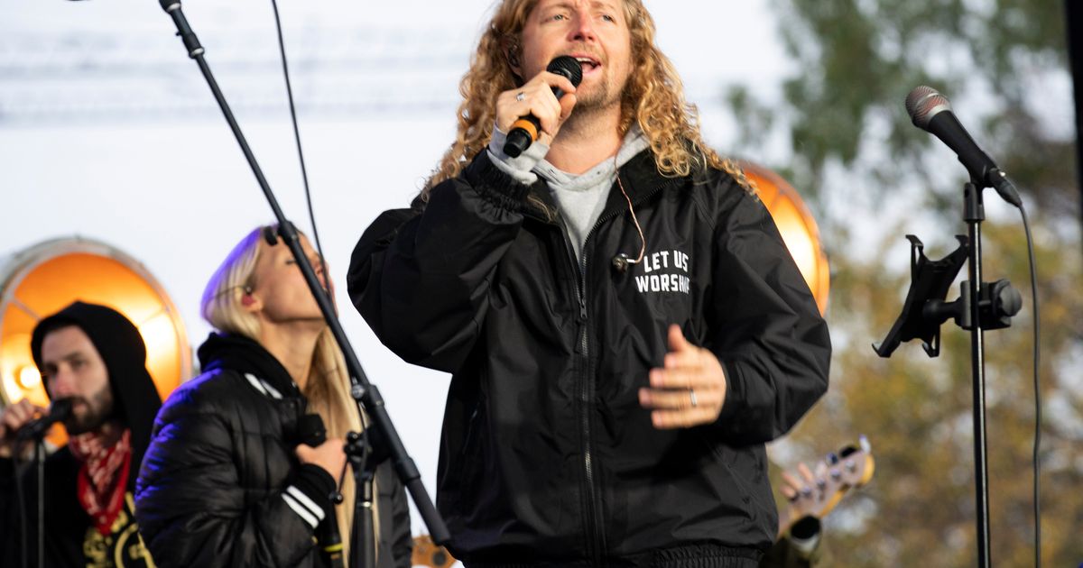 Donor revives fraud claims against Christian worship leader Sean Feucht over a $250,000 donation