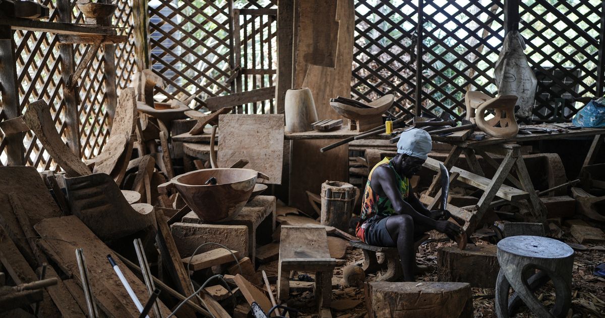 In Suriname’s rainforest, Saamaka woodcarvers face the pull of gold mining and logging
