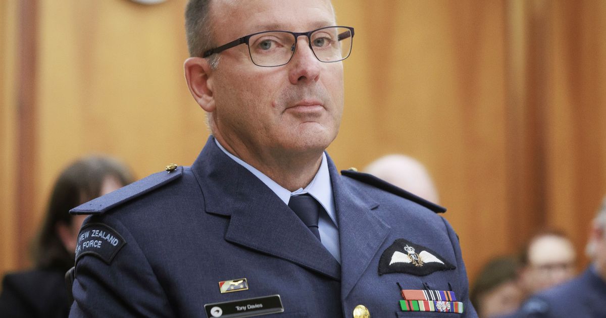 New Zealand’s military chief resigns after admitting to an inappropriate relationship